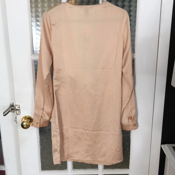 Forever 21 knot dress medium - Picture 3 of 4